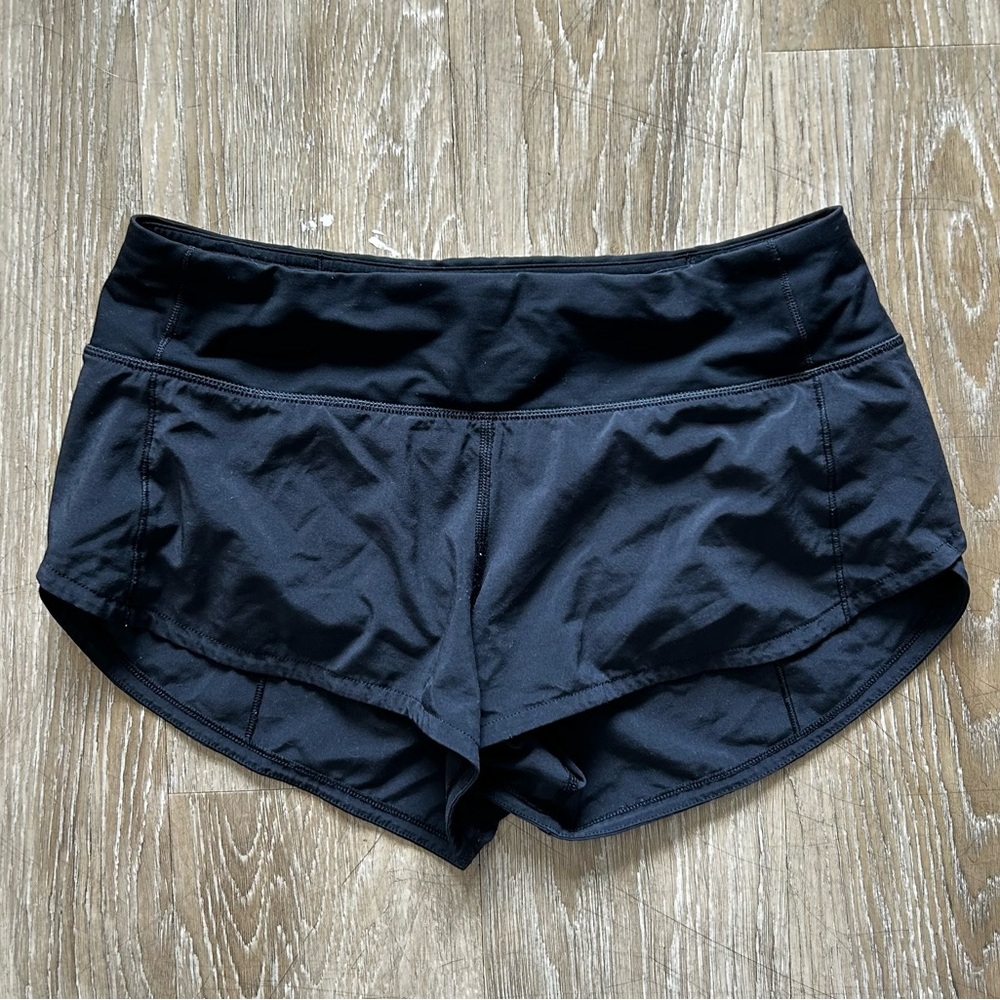 Lululemon Size 2 Speed Up Low Rise Shorts